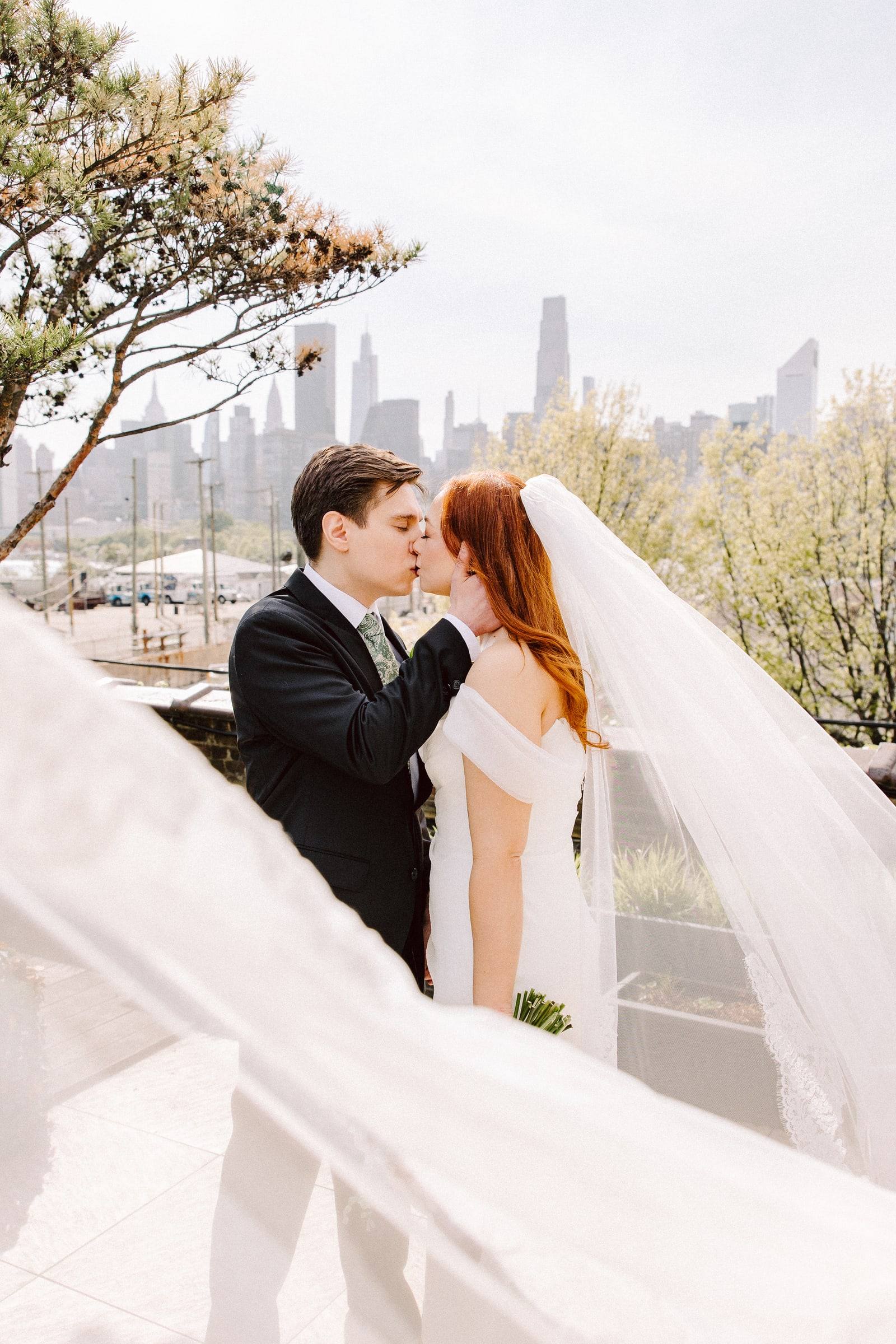 Windswept veil kiss above the city